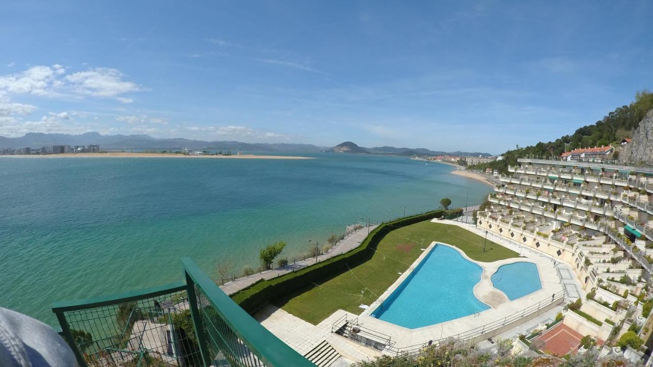 Vistamar. Primera Linea. Bahia De Santona Apartment Bagian luar foto